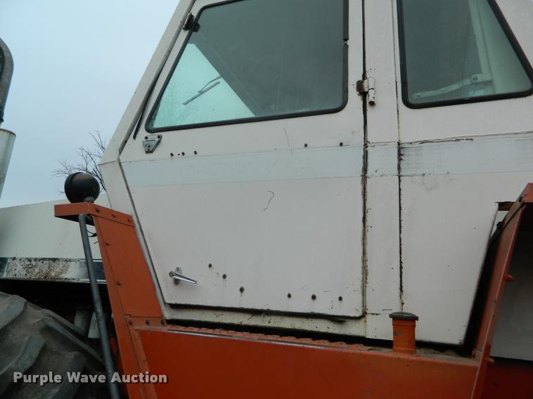 image for item K2705 1974 Case 2470 4WD tractor