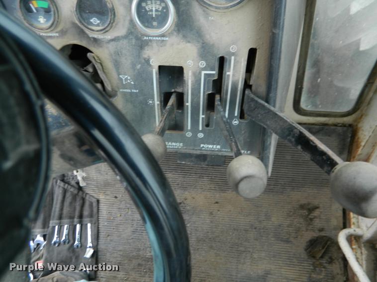 image for item K2705 1974 Case 2470 4WD tractor