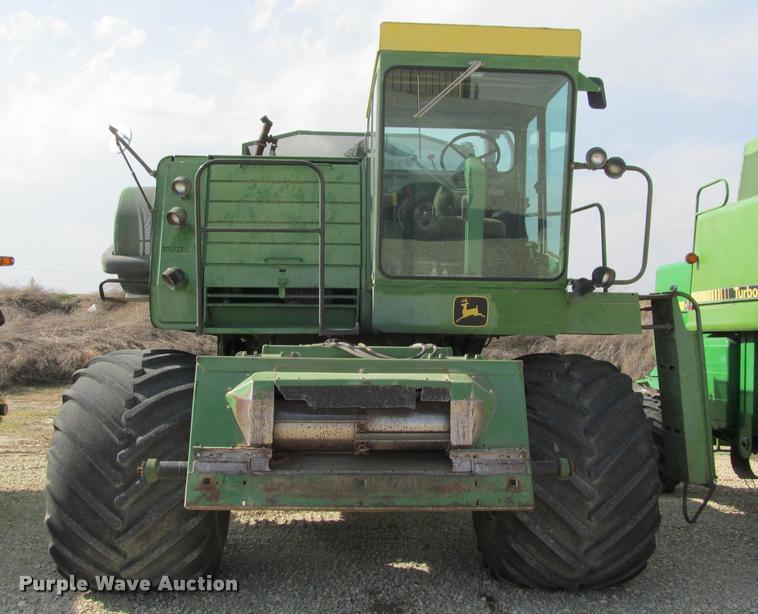 image for item K4962 John Deere 6600 combine