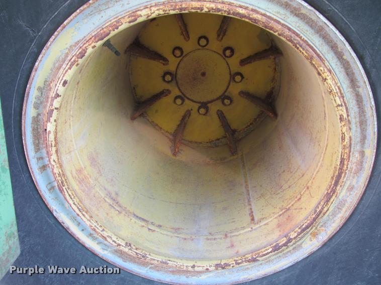 image for item K4962 John Deere 6600 combine