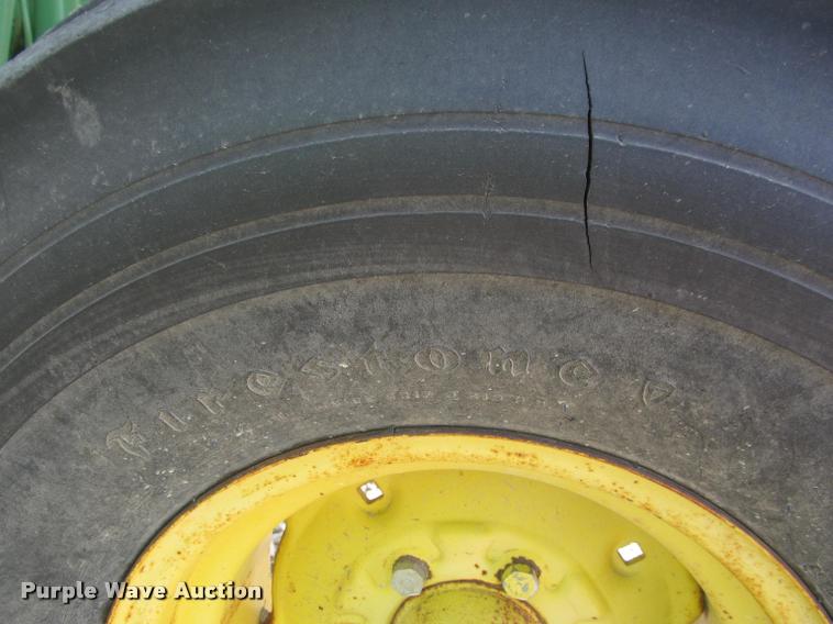 image for item K4962 John Deere 6600 combine