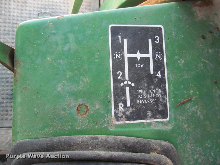 image for item K4962 John Deere 6600 combine