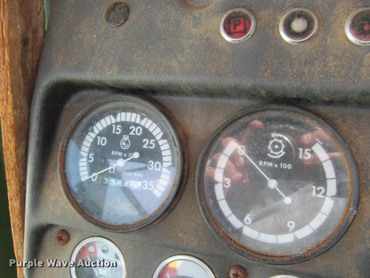 image for item K4962 John Deere 6600 combine