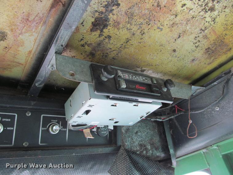 image for item K4962 John Deere 6600 combine