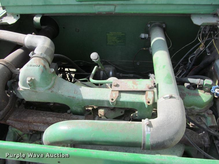 image for item K4962 John Deere 6600 combine