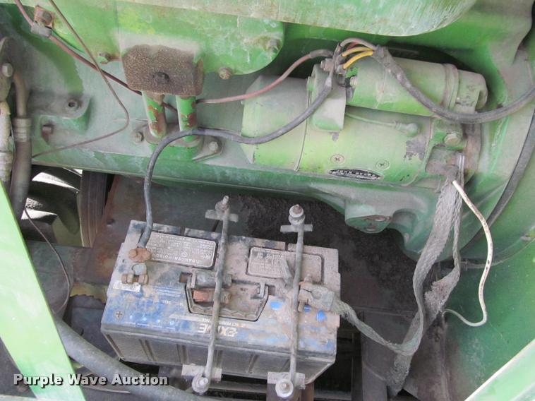 image for item K4962 John Deere 6600 combine