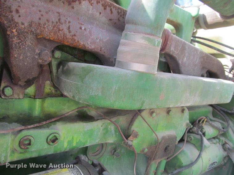 image for item K4962 John Deere 6600 combine