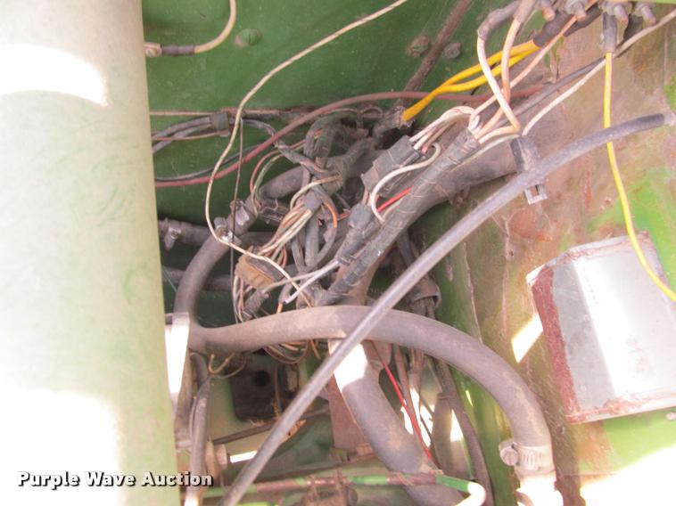 image for item K4962 John Deere 6600 combine