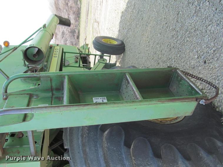 image for item K4962 John Deere 6600 combine