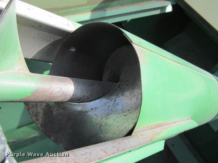 image for item K4962 John Deere 6600 combine