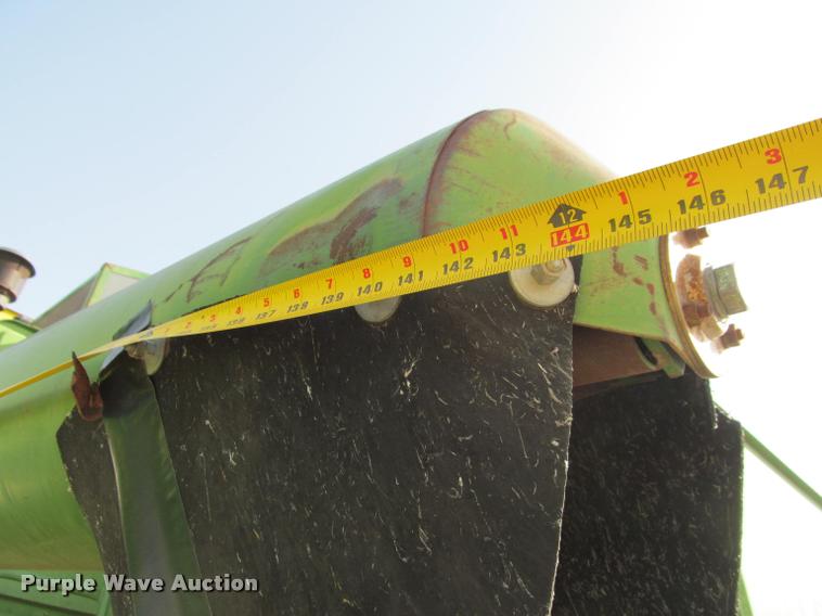 image for item K4962 John Deere 6600 combine