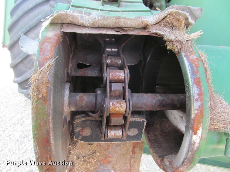 image for item K4962 John Deere 6600 combine