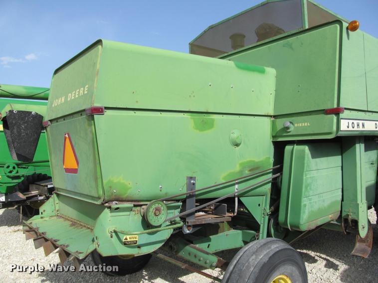 image for item K4962 John Deere 6600 combine