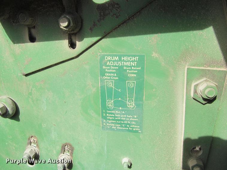 image for item K4962 John Deere 6600 combine