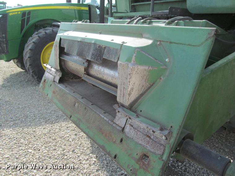 image for item K4962 John Deere 6600 combine