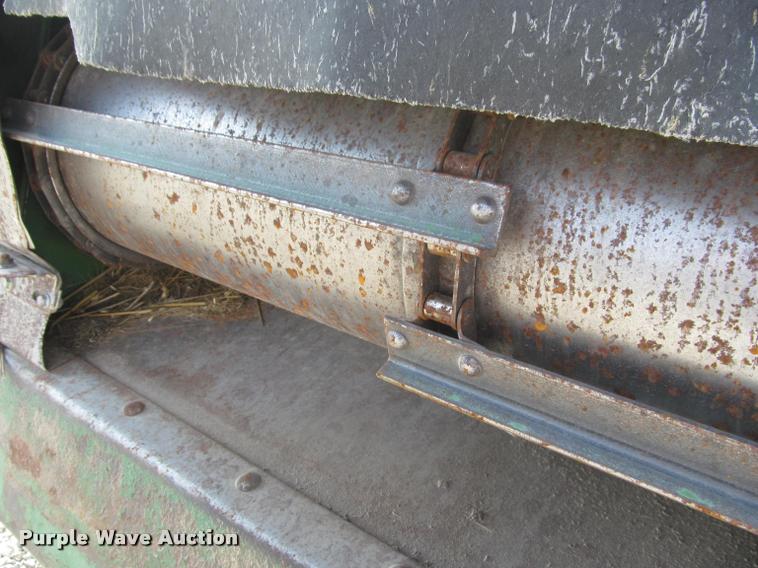 image for item K4962 John Deere 6600 combine