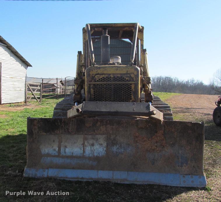 image for item K4979 1969 Caterpillar D4D dozer
