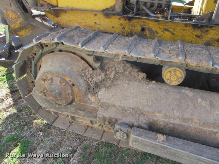image for item K4979 1969 Caterpillar D4D dozer