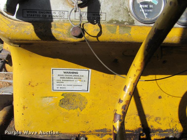 image for item K4979 1969 Caterpillar D4D dozer