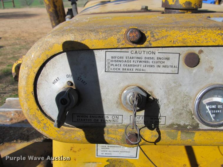 image for item K4979 1969 Caterpillar D4D dozer