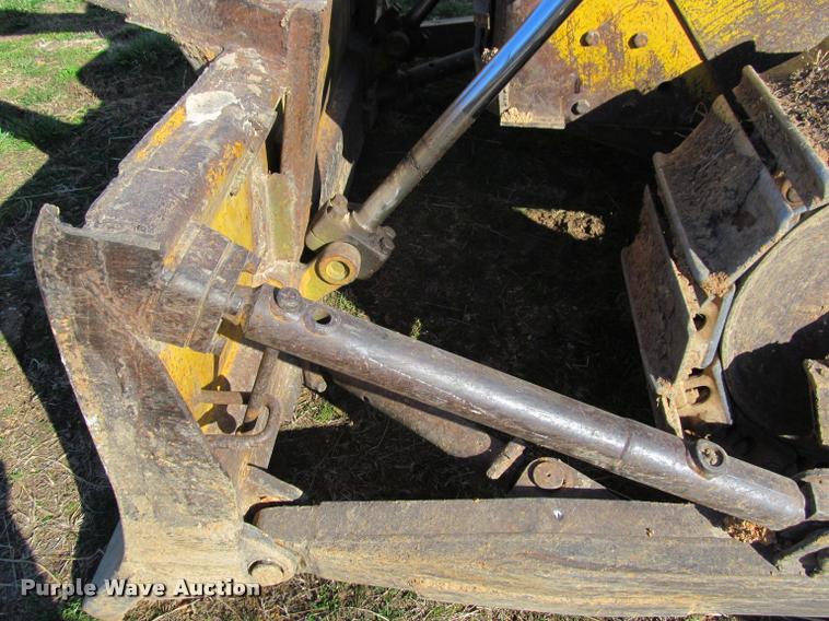 image for item K4979 1969 Caterpillar D4D dozer
