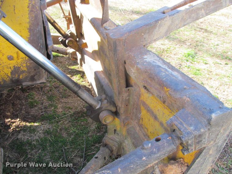 image for item K4979 1969 Caterpillar D4D dozer