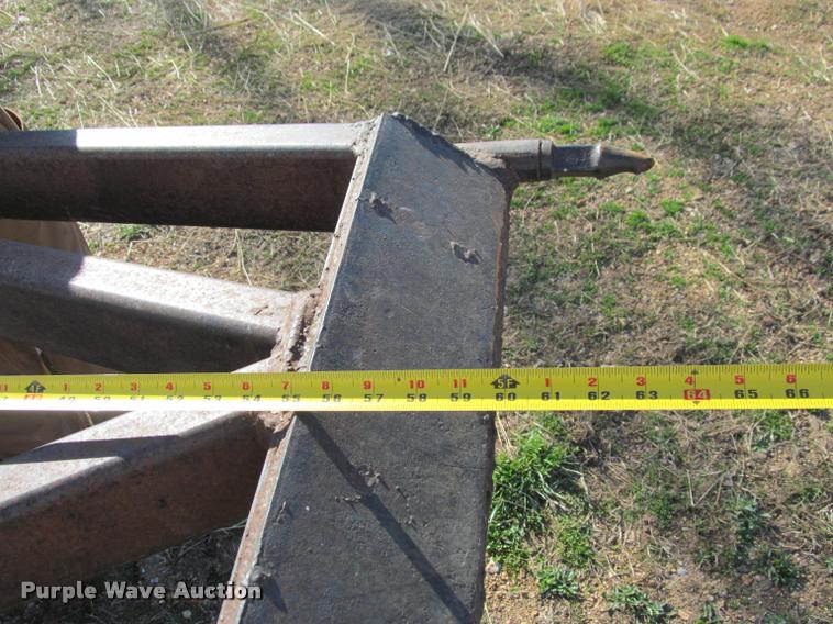 image for item K4979 1969 Caterpillar D4D dozer