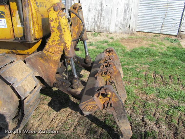 image for item K4979 1969 Caterpillar D4D dozer