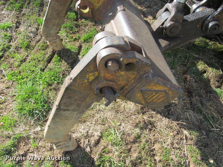 image for item K4979 1969 Caterpillar D4D dozer