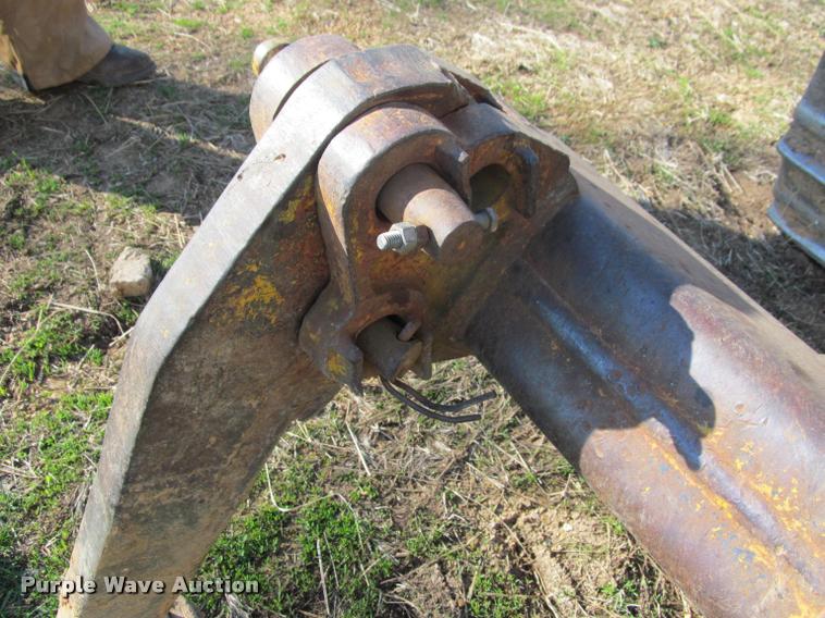 image for item K4979 1969 Caterpillar D4D dozer