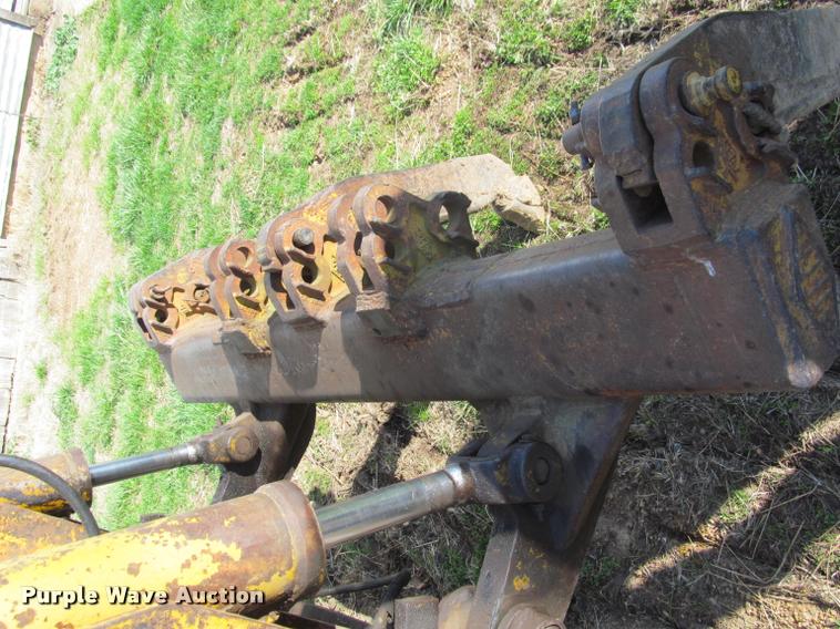 image for item K4979 1969 Caterpillar D4D dozer