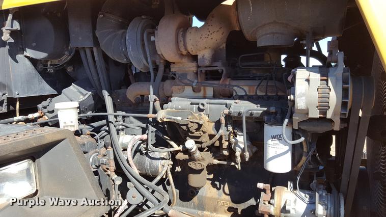 image for item L1595 1987 Caterpillar Challenger 65 tractor