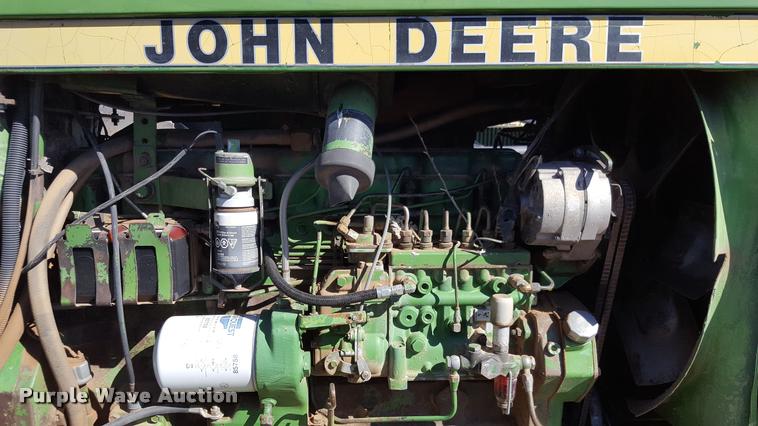 image for item L1596 1981 John Deere 4840 tractor