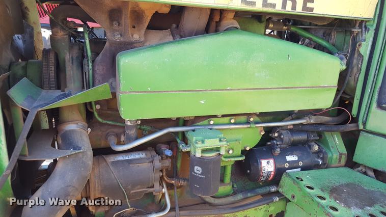 image for item L1596 1981 John Deere 4840 tractor