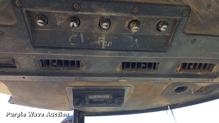 image for item L1597 1980 John Deere 4840 tractor