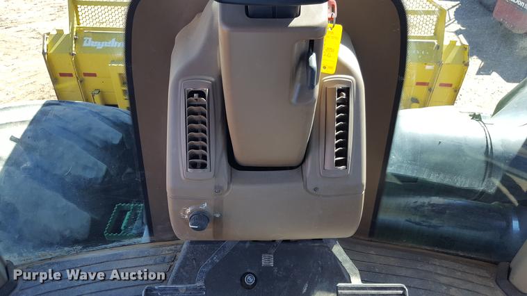 image for item L1598 2008 John Deere 9530 4WD tractor