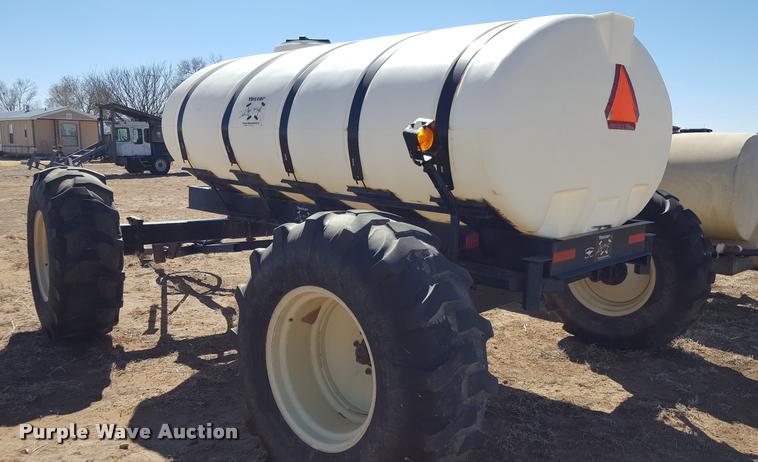 image for item L1599 Yetter All Steer nurse tank