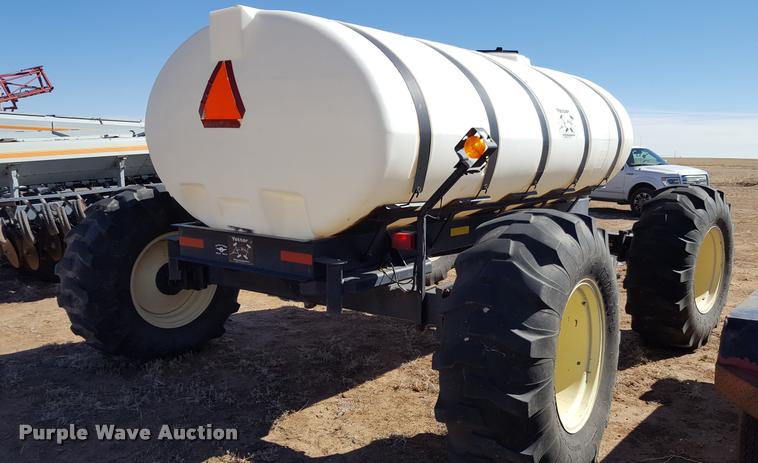 image for item L1599 Yetter All Steer nurse tank