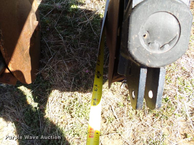 image for item L1603 John Deere 520 grain drill