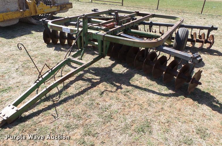 image for item L1607 John Deere 215 tandem disk
