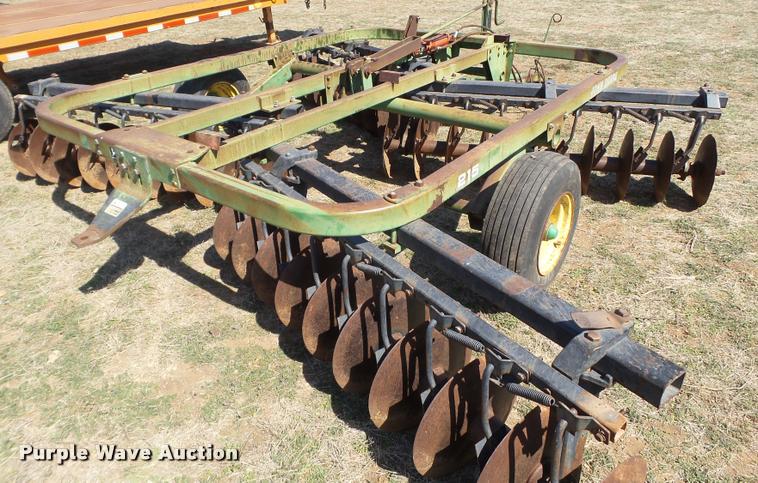 image for item L1607 John Deere 215 tandem disk