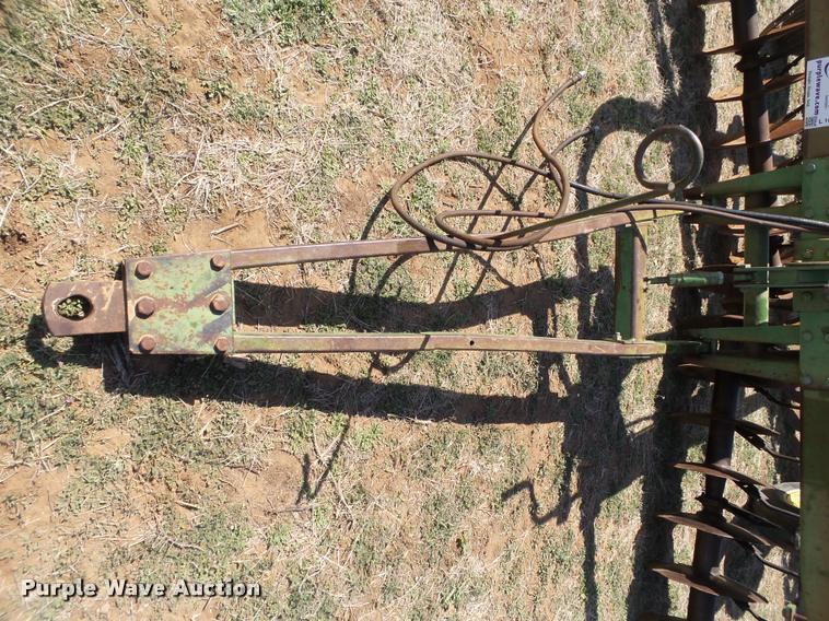 image for item L1607 John Deere 215 tandem disk