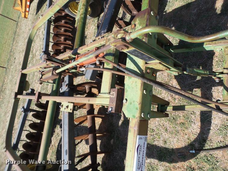 image for item L1607 John Deere 215 tandem disk
