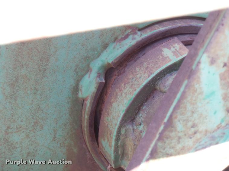 image for item L1607 John Deere 215 tandem disk