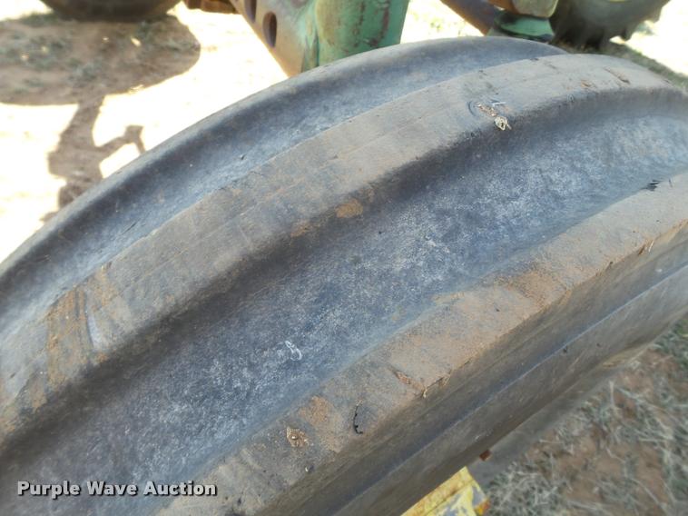 image for item L1610 1967 John Deere 4020 tractor