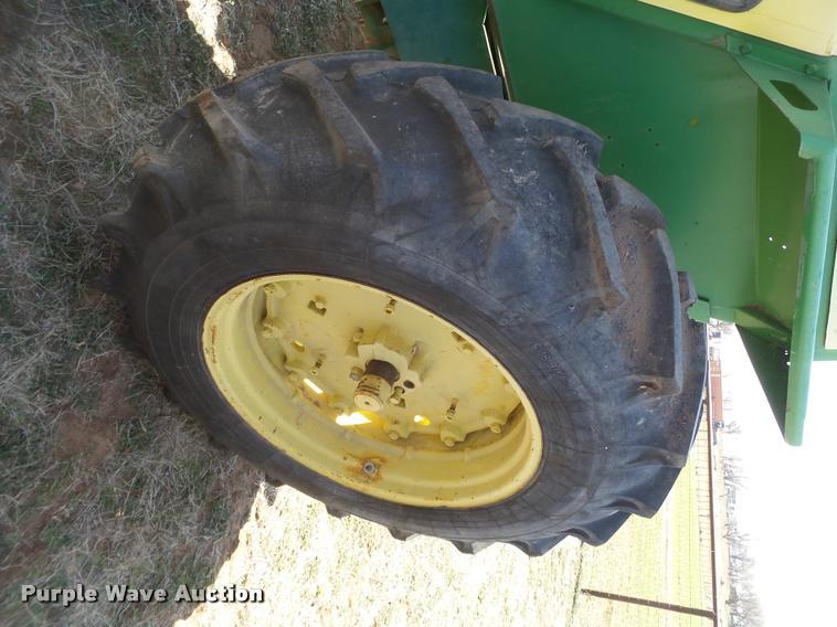 image for item L1610 1967 John Deere 4020 tractor