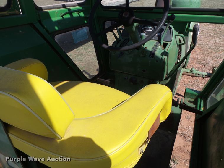 image for item L1610 1967 John Deere 4020 tractor