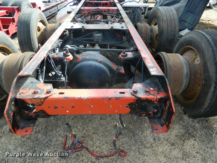 image for item BK9286 2011 T660 rear axle and frame