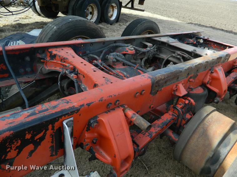 image for item BK9286 2011 T660 rear axle and frame