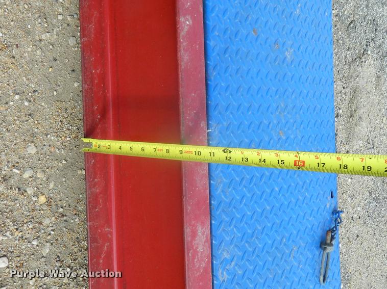 image for item BK9286 2011 T660 rear axle and frame